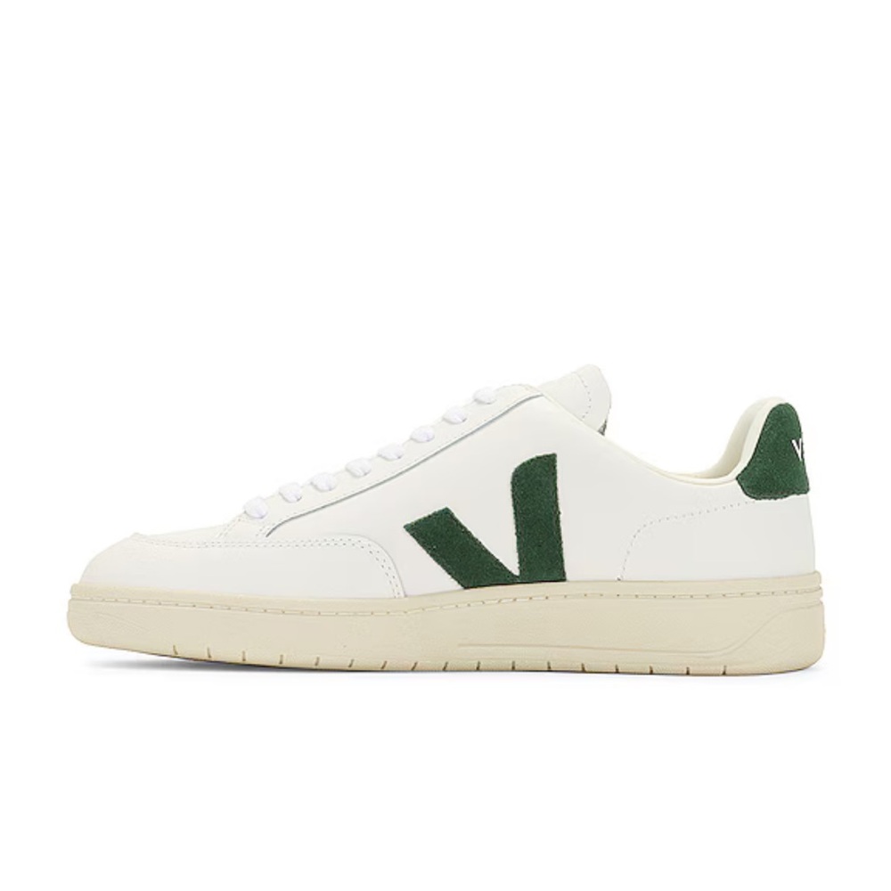 VEJA V-12 Sneakers in Extra White Cyprus - GOOD CONDITION